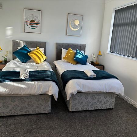 Hilltop Place Suites Near Doncaster Racecourse Zewnętrze zdjęcie