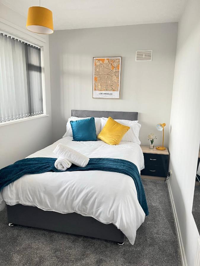 Hilltop Place Suites Near Doncaster Racecourse Zewnętrze zdjęcie