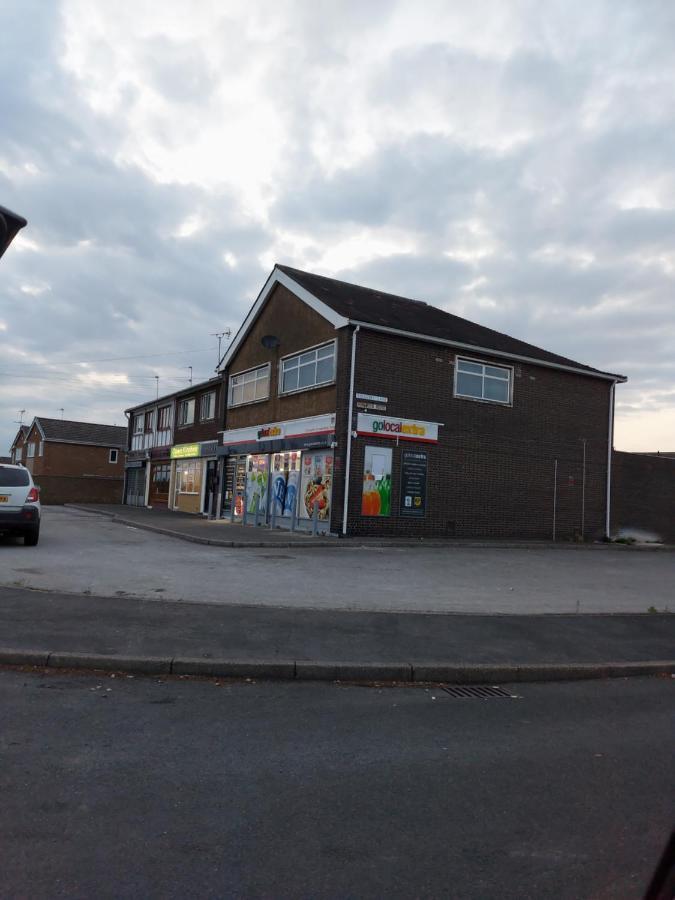 Hilltop Place Suites Near Doncaster Racecourse Zewnętrze zdjęcie