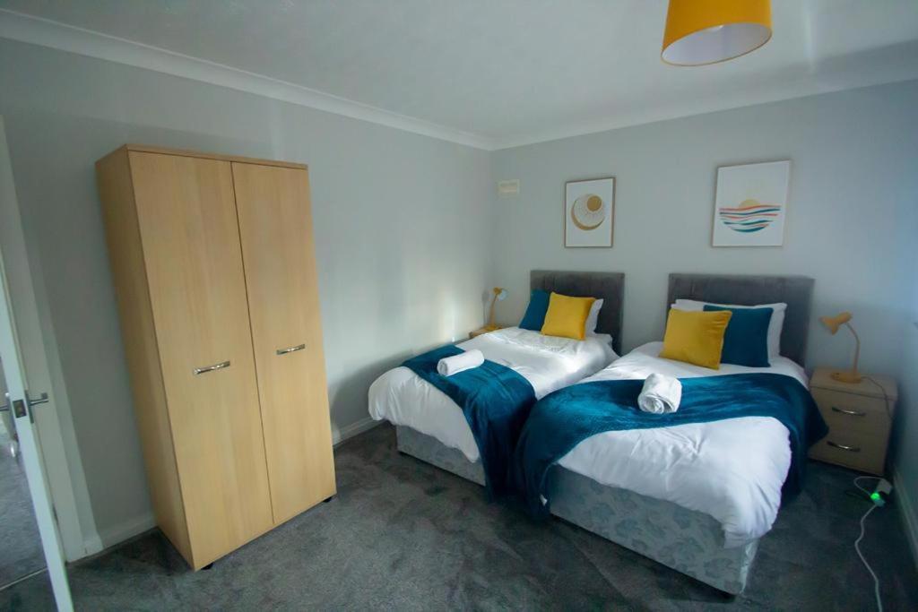 Hilltop Place Suites Near Doncaster Racecourse Zewnętrze zdjęcie