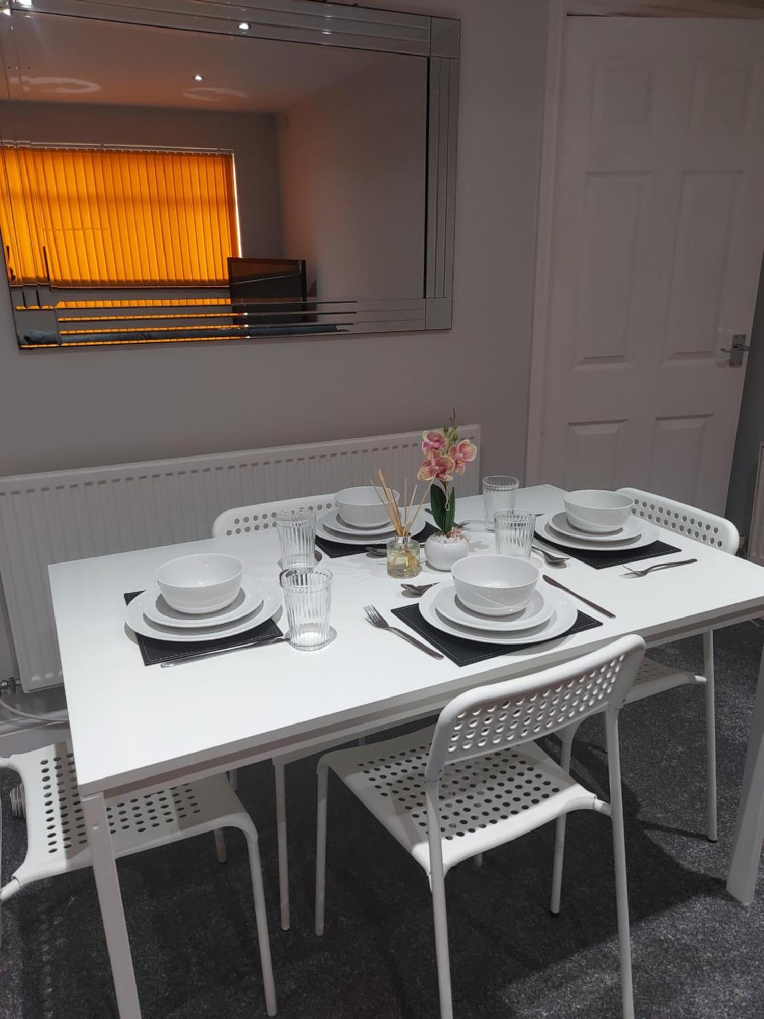 Hilltop Place Suites Near Doncaster Racecourse Zewnętrze zdjęcie